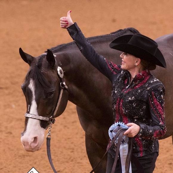 Meet your Posher, Meredith - Picture 2 of 2